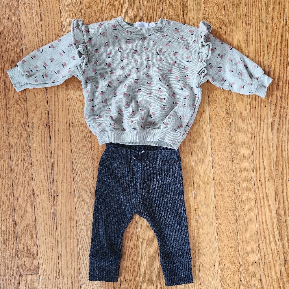 ZARA Floral Ruffle Crew Neck Sweatshirt and Fuzzy Ribbed Legging 6-9 Months Girl